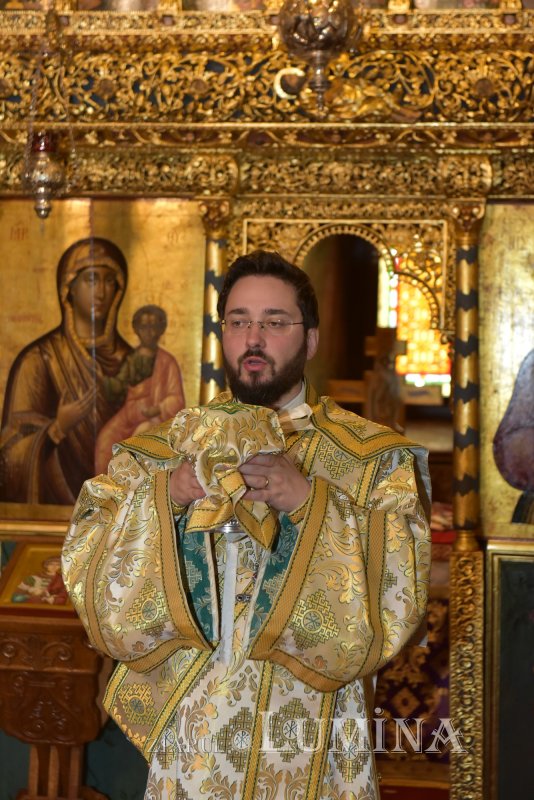 „Sărbătoarea Floriilor, arvună a biruinţei lui Hristos asupra morţii” 169128