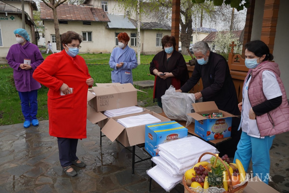 Rugăciune şi filantropie la hramul catedralei din Tecuci  169306