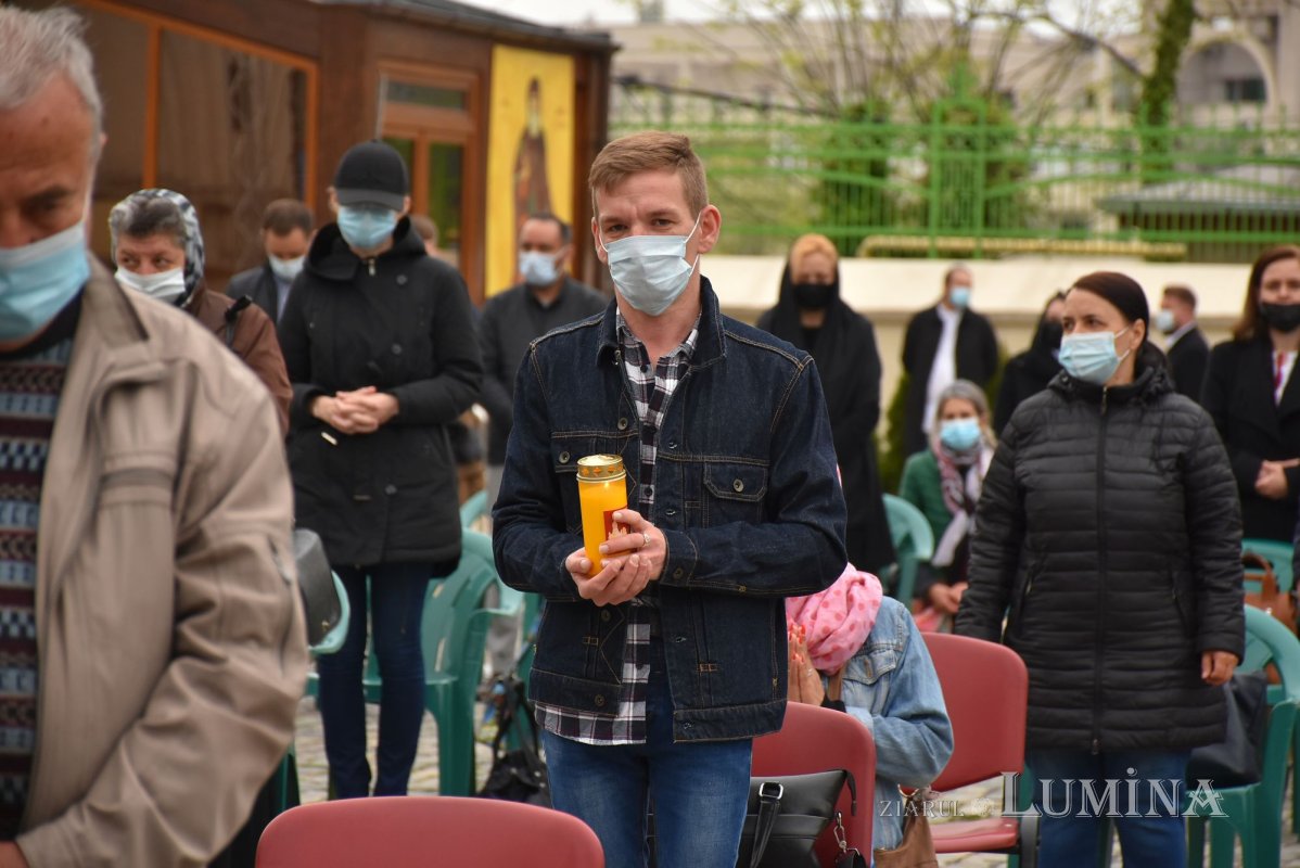 Slujba Sfintelor Pătimiri ale Domnului, la Catedrala Patriarhală 169675