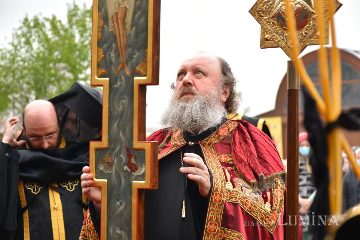 Slujba Sfintelor Pătimiri ale Domnului, la Catedrala Patriarhală 169694