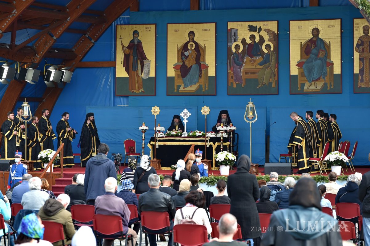 Denia Prohodului Domnului, pe Colina Patriarhiei 169766