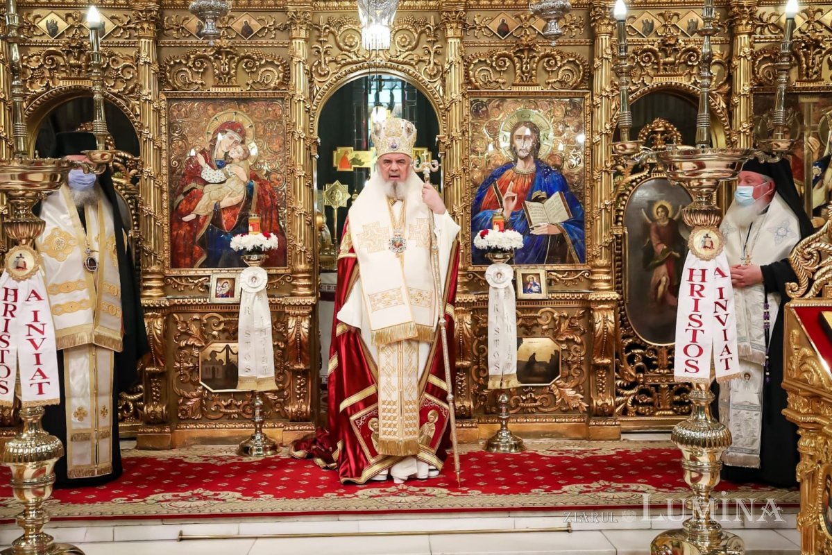 Primirea Sfintei Lumini la Catedrala Patriarhală 169830