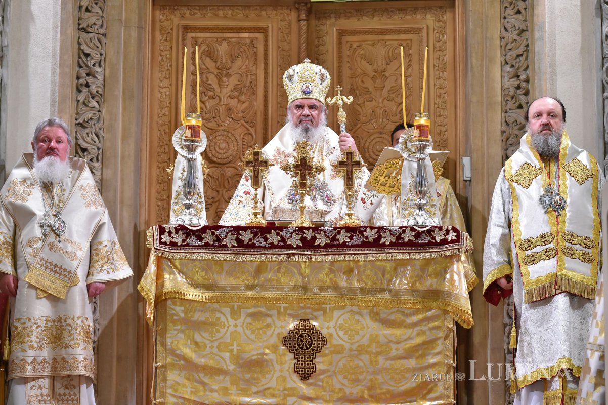 Sfânta Liturghie pascală la Patriarhie 169900