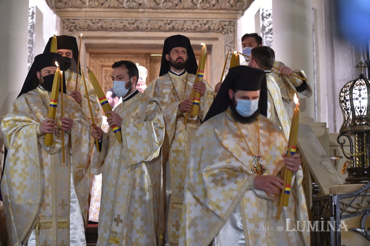 Slujba Învierii Domnului pe Colina Bucuriei 169916