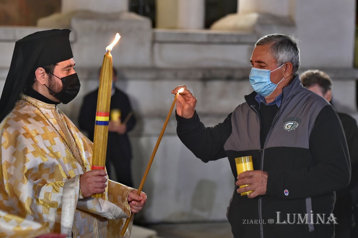 Slujba Învierii Domnului pe Colina Bucuriei 169917