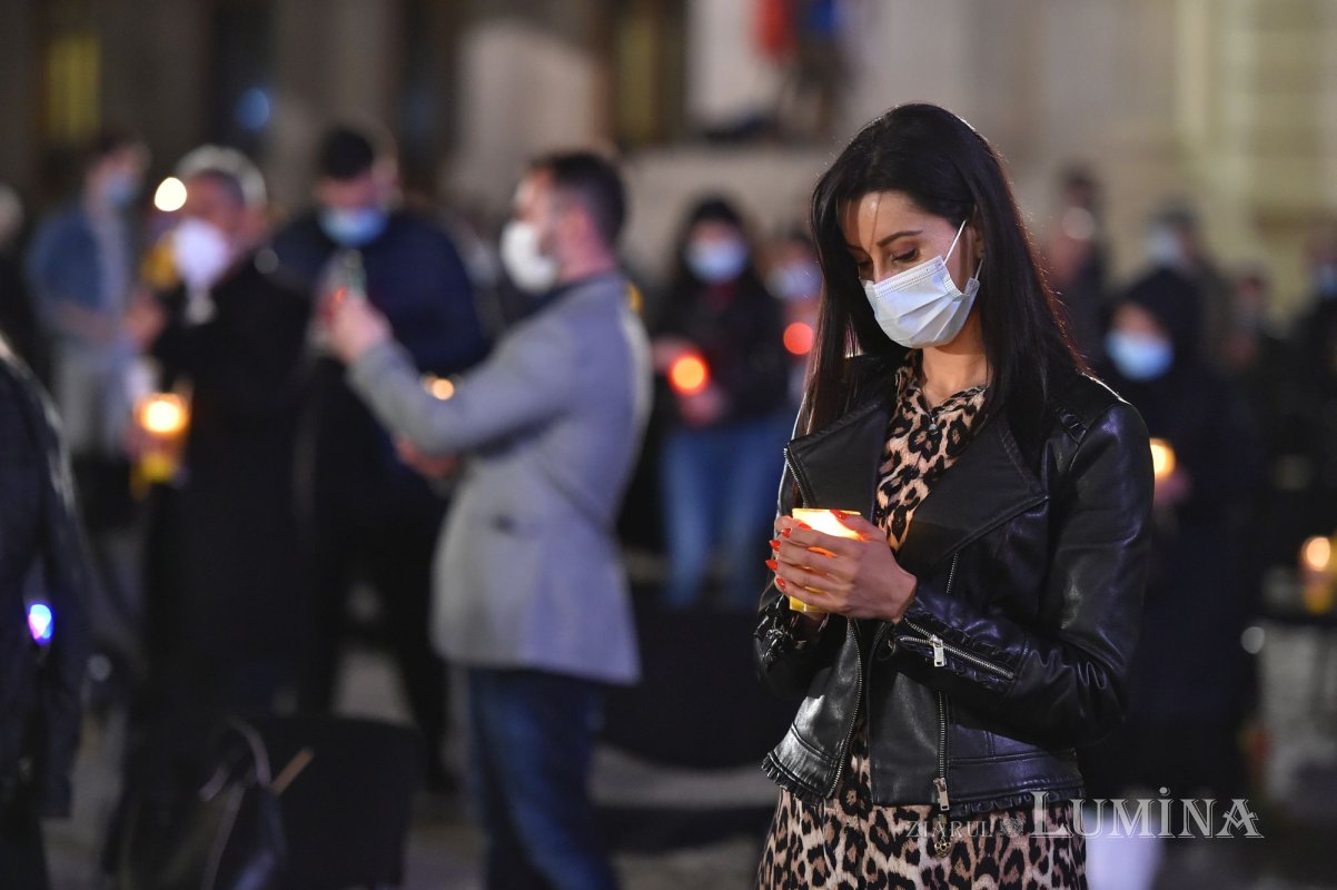 Slujba Învierii Domnului pe Colina Bucuriei 169923