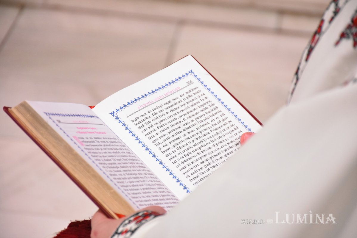 Vecernia misionară din prima zi de Paști la Catedrala Patriarhală 169938