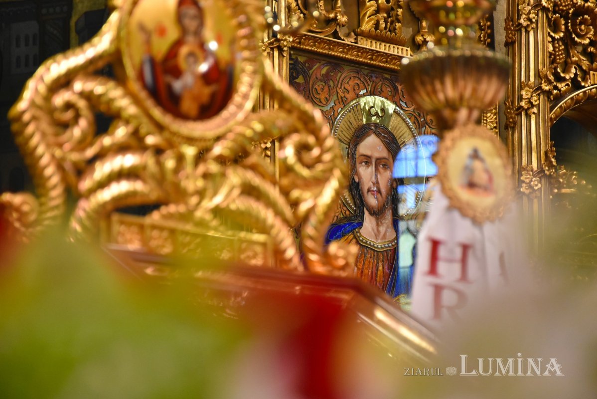 Vecernia misionară din prima zi de Paști la Catedrala Patriarhală 169955