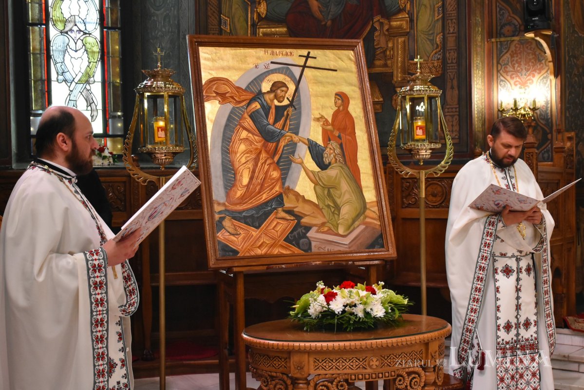 Vecernia misionară din prima zi de Paști la Catedrala Patriarhală 169959