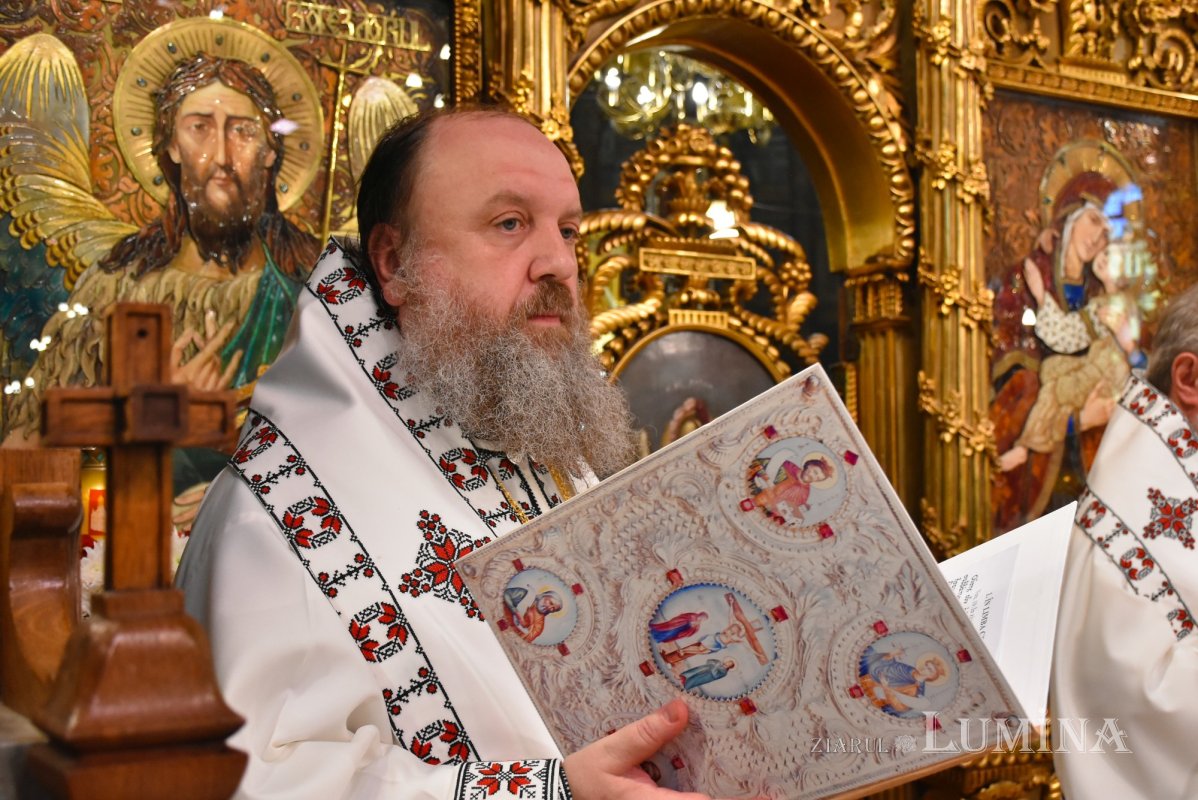 Vecernia misionară din prima zi de Paști la Catedrala Patriarhală 169972