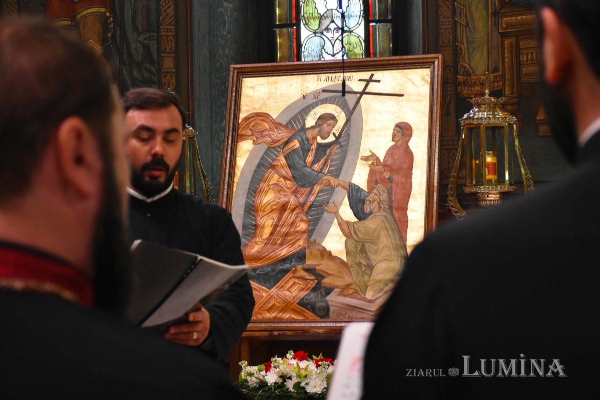 Vecernia misionară din prima zi de Paști la Catedrala Patriarhală 169989