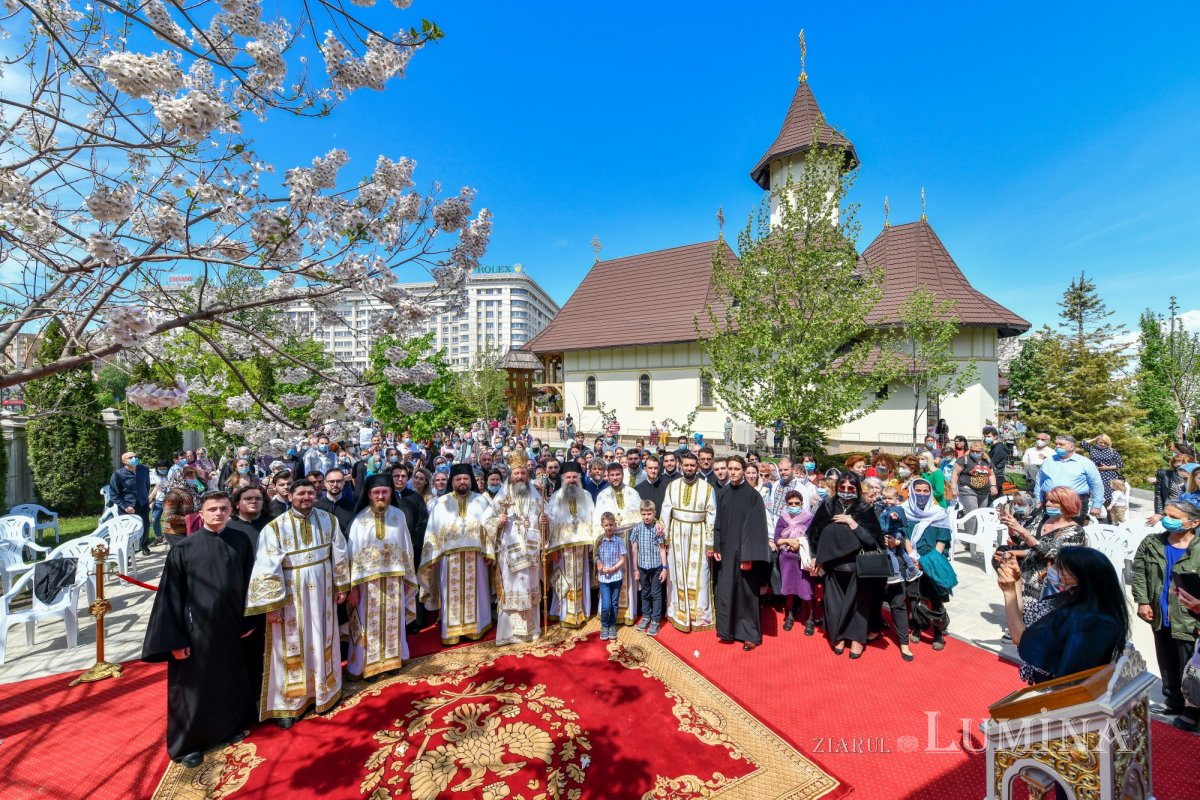 Zi de hram la Paraclisul Catedralei Naționale 170010