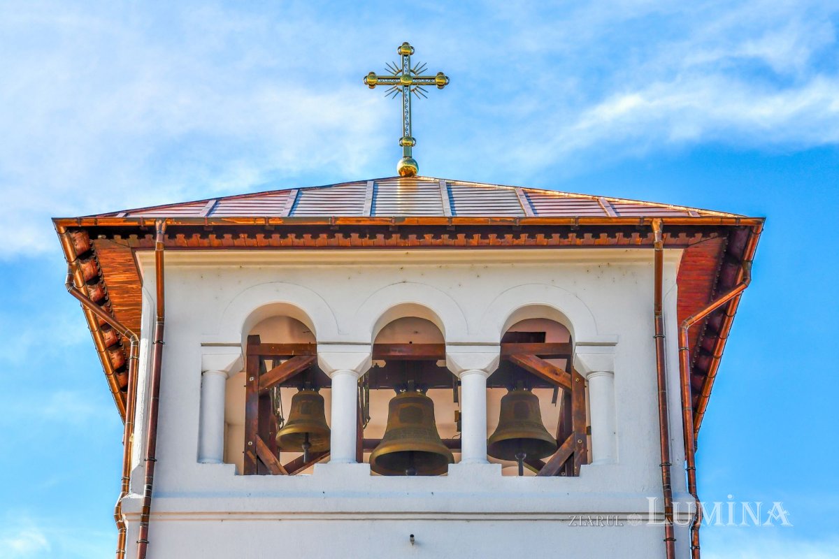 Binecuvântarea Izvorului Tămăduirii la mănăstirea prahoveană Ghighiu 170503