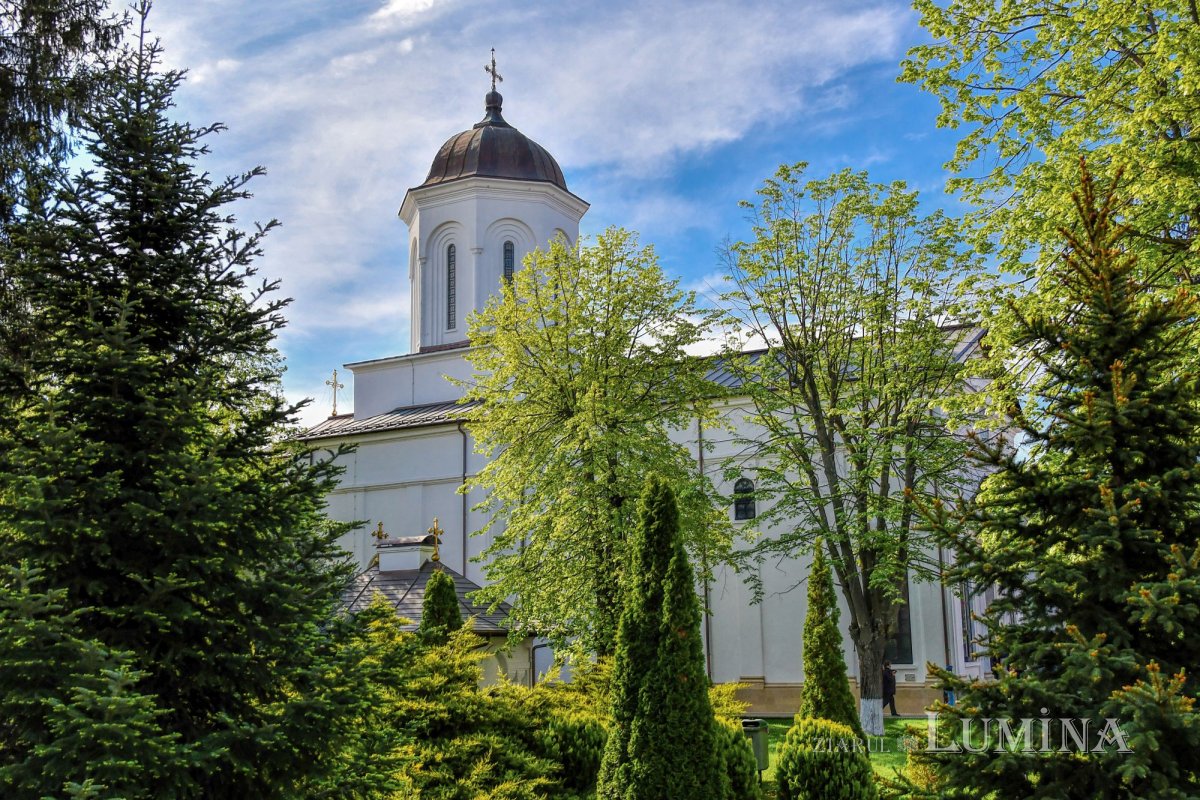 Binecuvântarea Izvorului Tămăduirii la mănăstirea prahoveană Ghighiu 170506