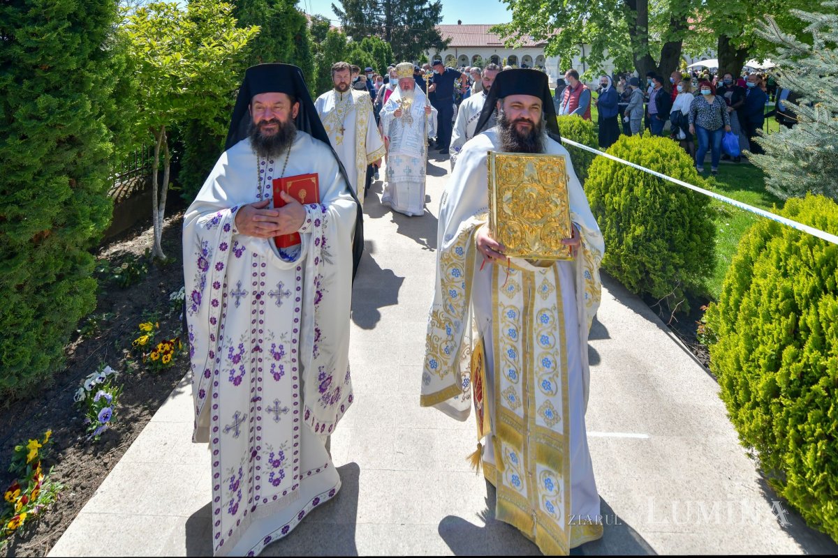 Binecuvântarea Izvorului Tămăduirii la mănăstirea prahoveană Ghighiu 170547