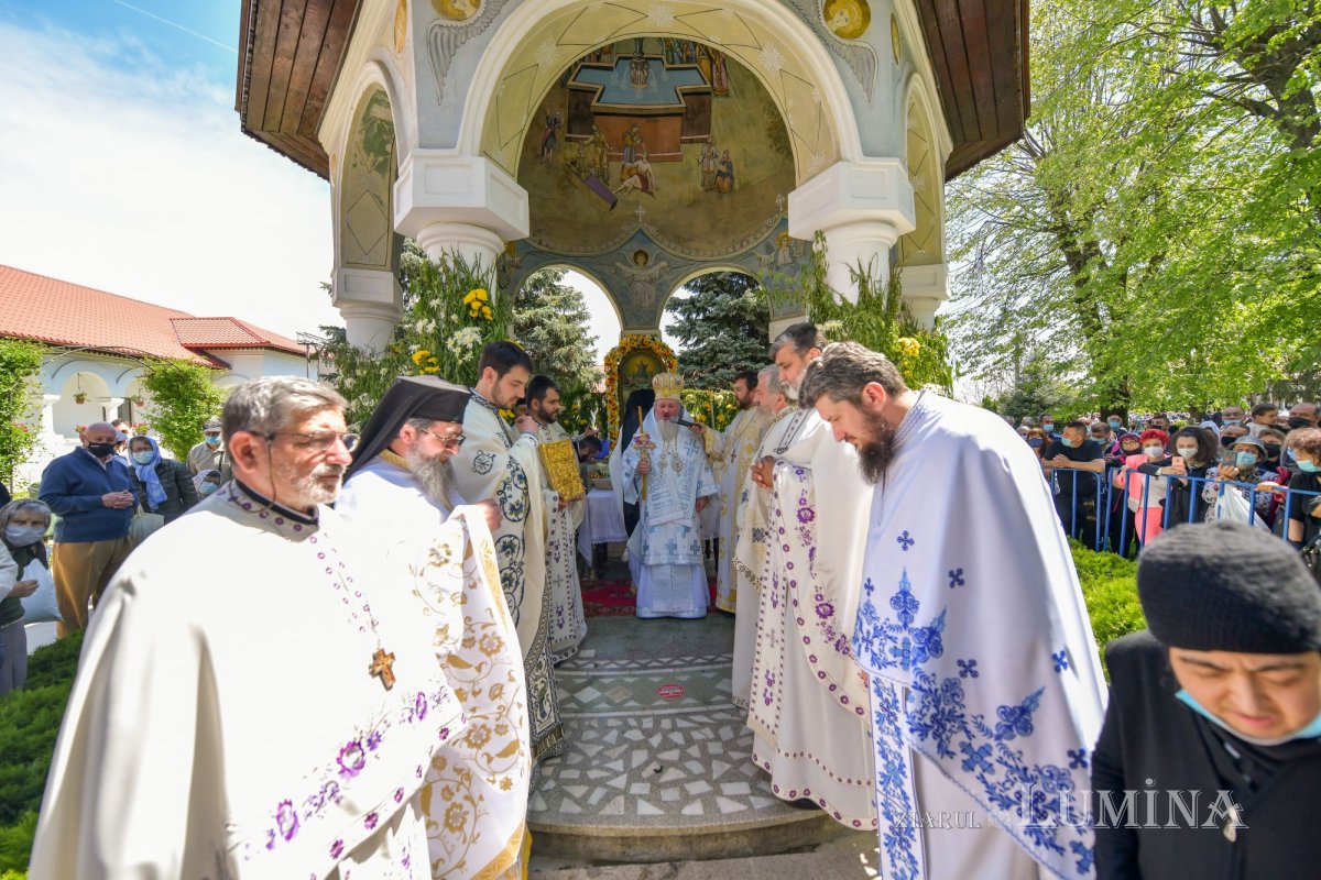 Binecuvântarea Izvorului Tămăduirii la mănăstirea prahoveană Ghighiu 170551