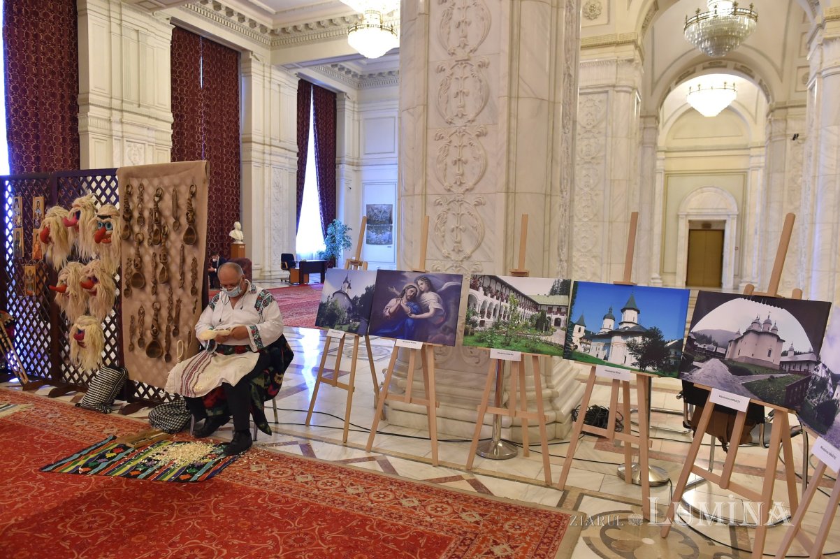 „Peisajul cultural-monahal Vânători-Neamț”, expoziţie  la Palatul Parlamentului 170790