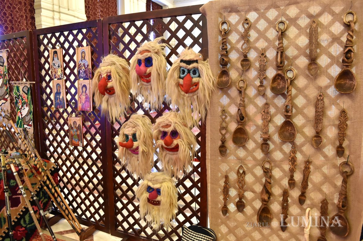 „Peisajul cultural-monahal Vânători-Neamț”, expoziţie  la Palatul Parlamentului 170796