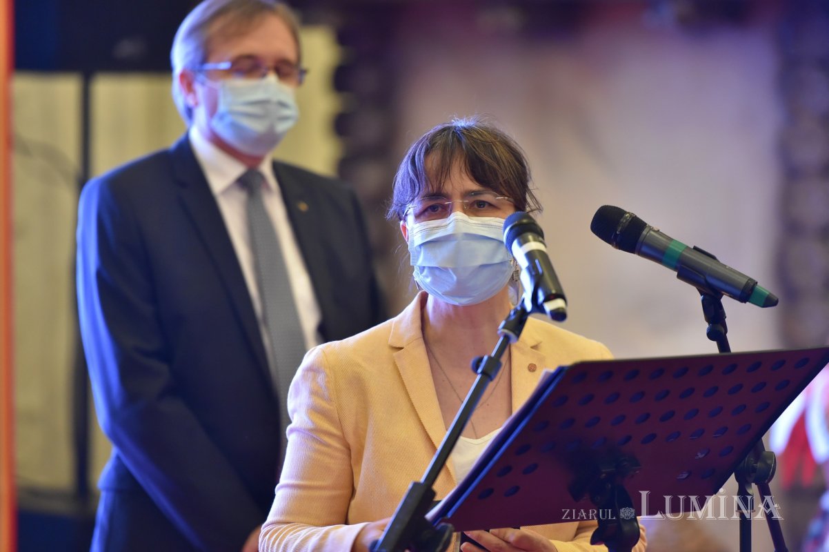 „Peisajul cultural-monahal Vânători-Neamț”, expoziţie  la Palatul Parlamentului 170803