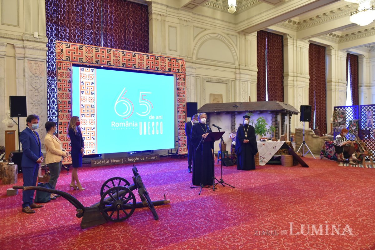 „Peisajul cultural-monahal Vânători-Neamț”, expoziţie  la Palatul Parlamentului 170810