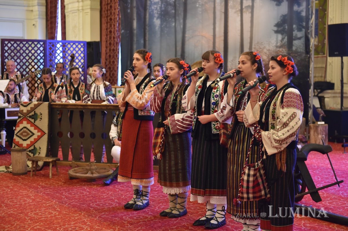 „Peisajul cultural-monahal Vânători-Neamț”, expoziţie  la Palatul Parlamentului 170816