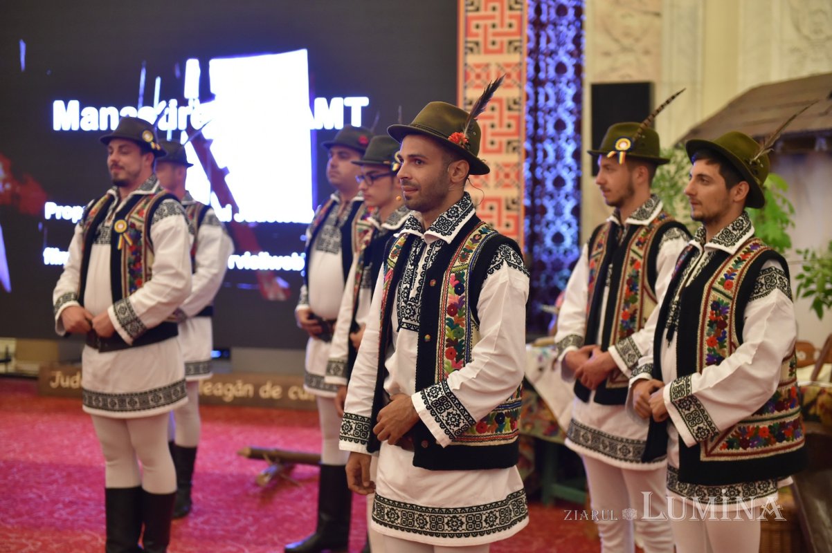 „Peisajul cultural-monahal Vânători-Neamț”, expoziţie  la Palatul Parlamentului 170817