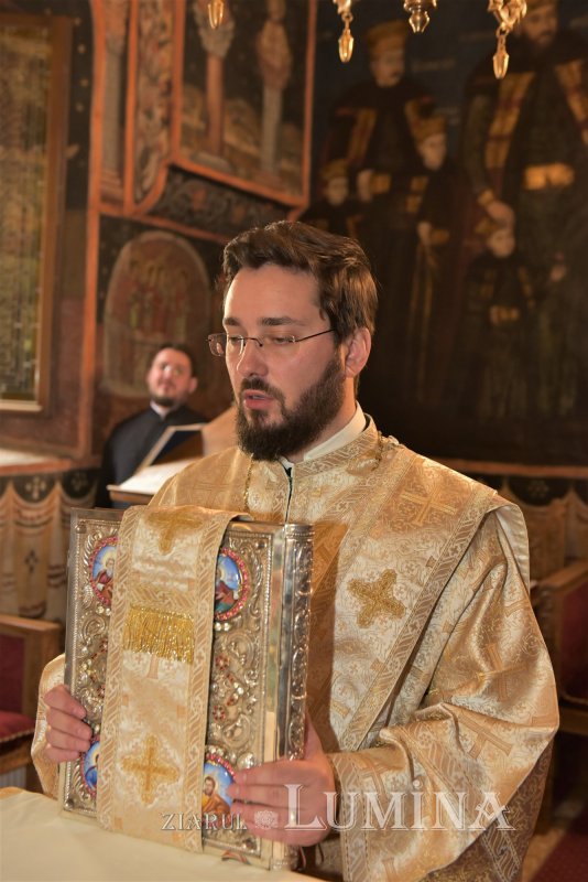 „Femeile Mironosiţe sunt icoane ale tuturor femeilor creştine” 171119