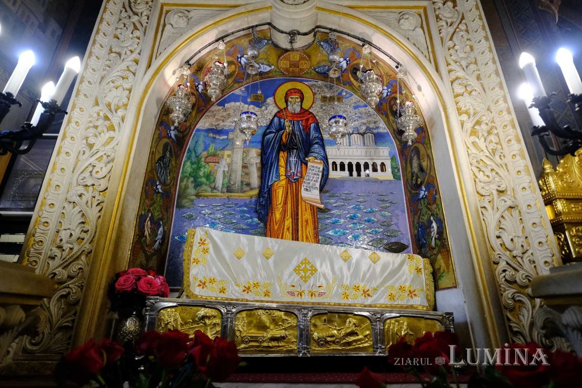 Volum dedicat Sfântului Dimitrie cel Nou,	Ocrotitorul Bucureștilor 171355