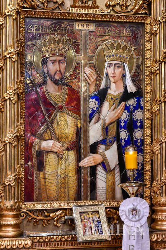 Slujba Privegherii în cinstea Sfinţilor Împăraţi la Catedrala Patriarhală 171559