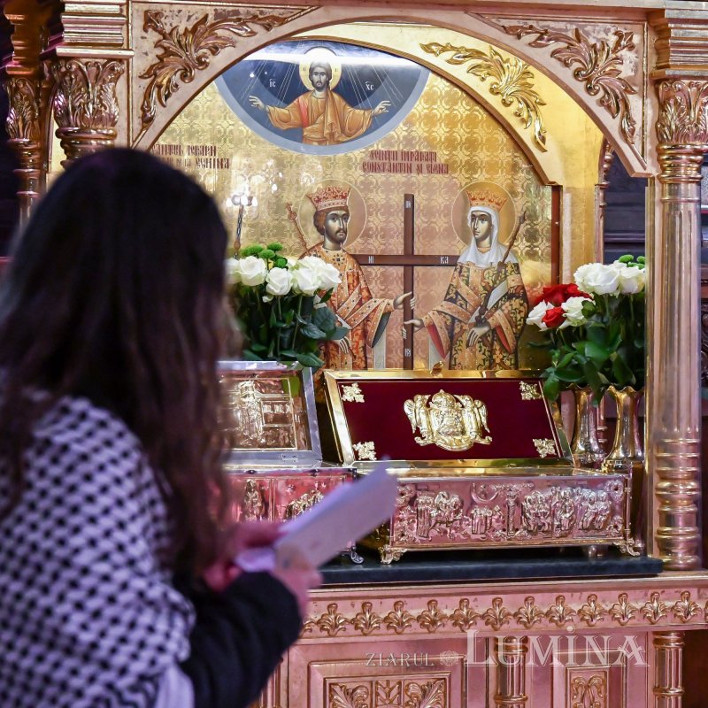 Slujba Privegherii în cinstea Sfinţilor Împăraţi la Catedrala Patriarhală 171566