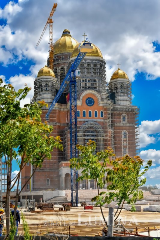 Stadiul lucrărilor pe șantierul Catedralei Naționale la finalul primăverii 171422