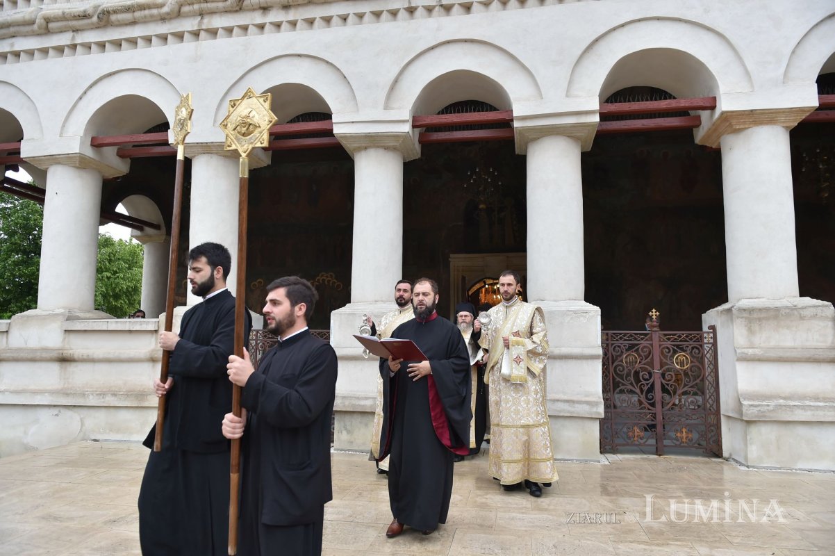 Hramul istoric al Catedralei Patriarhale din București 171631