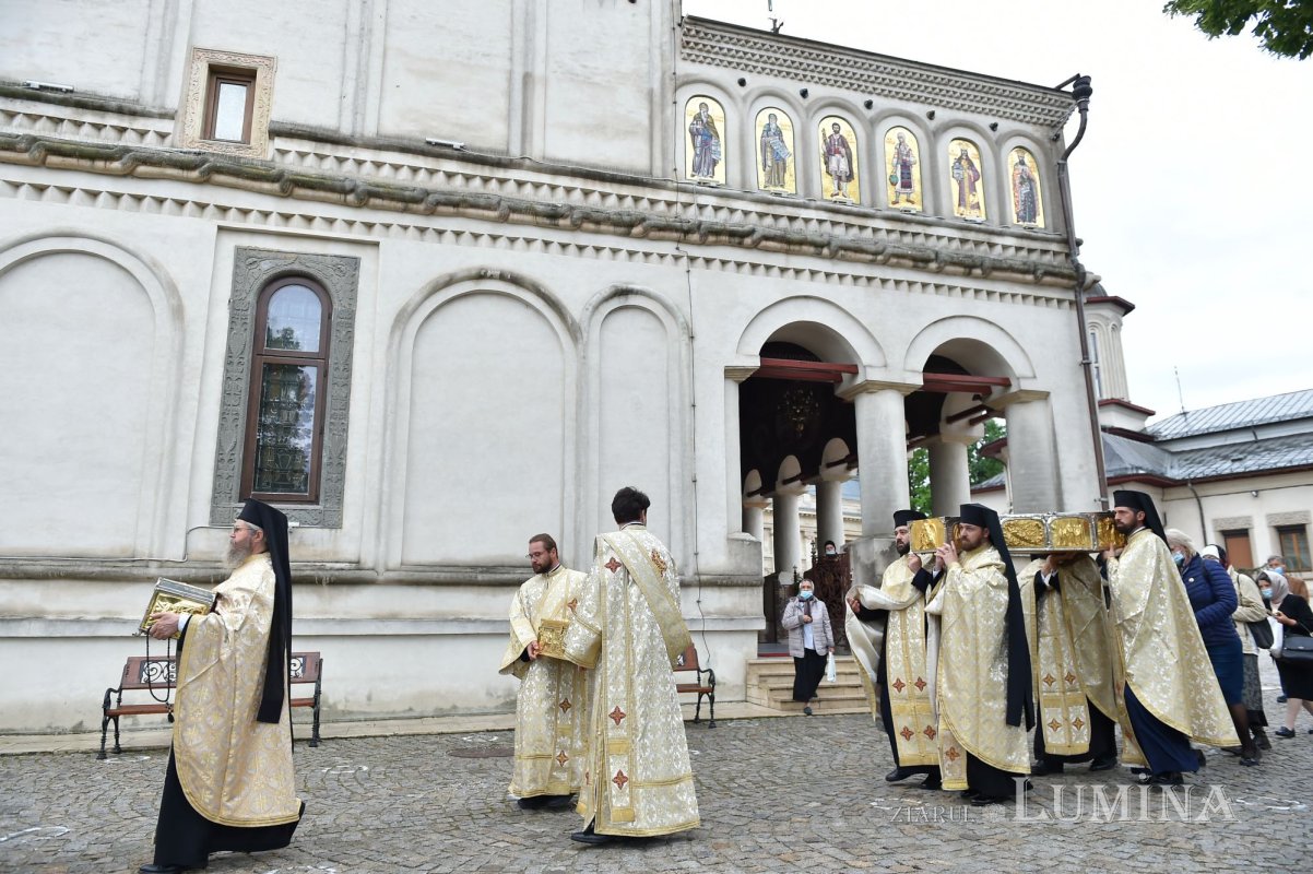 Hramul istoric al Catedralei Patriarhale din București 171636