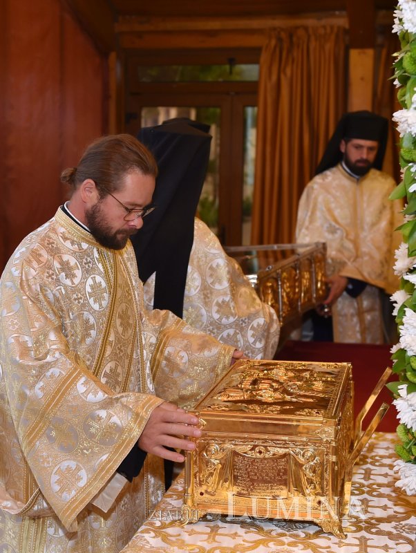 Hramul istoric al Catedralei Patriarhale din București 171638