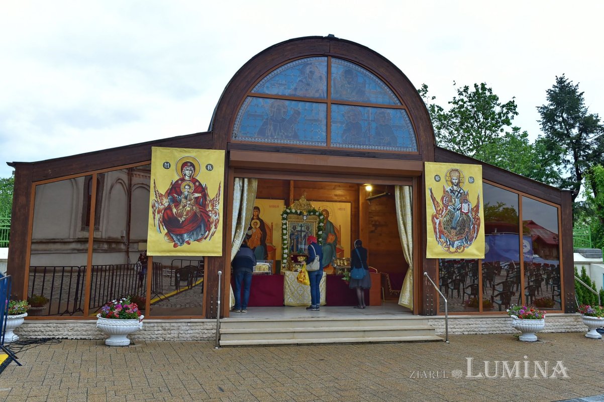 Hramul istoric al Catedralei Patriarhale din București 171645