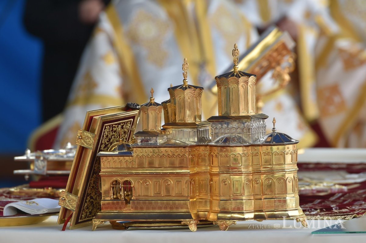 Hramul istoric al Catedralei Patriarhale din București 171662