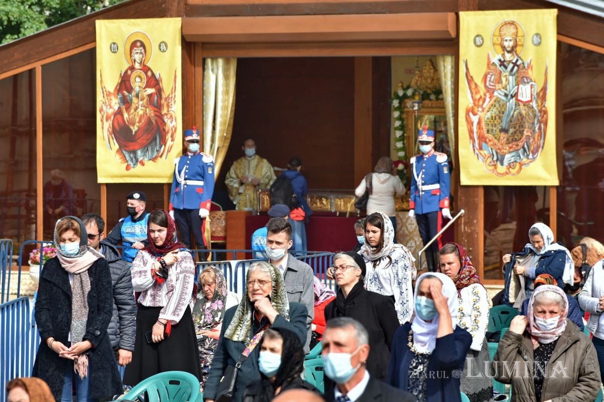 Hramul istoric al Catedralei Patriarhale din București 171664