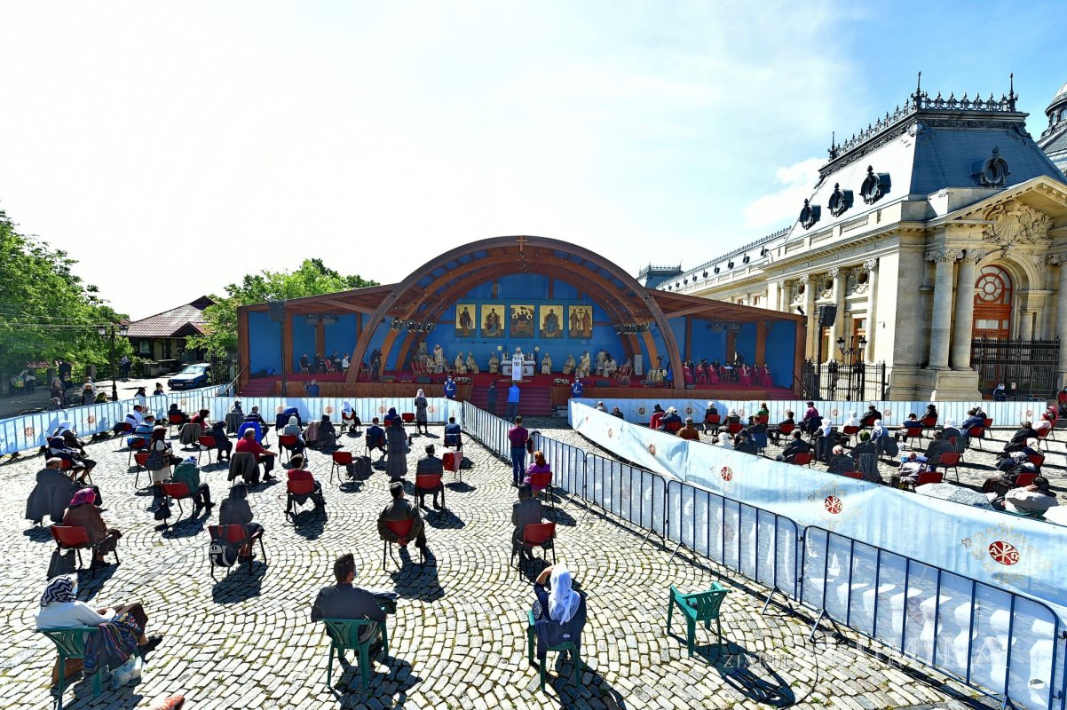 Hramul istoric al Catedralei Patriarhale din București 171688