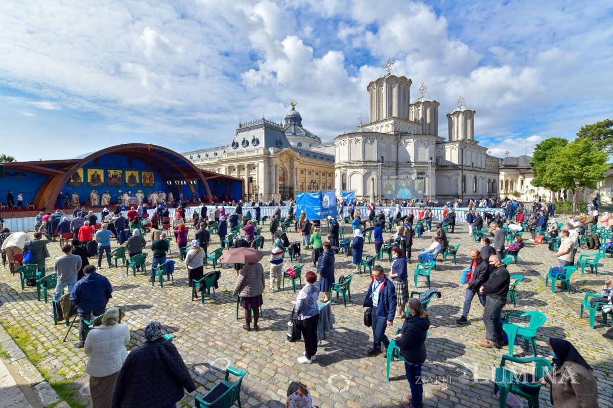 Hramul istoric al Catedralei Patriarhale din București 171692