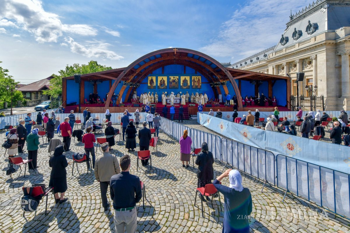 Hramul istoric al Catedralei Patriarhale din București 171694