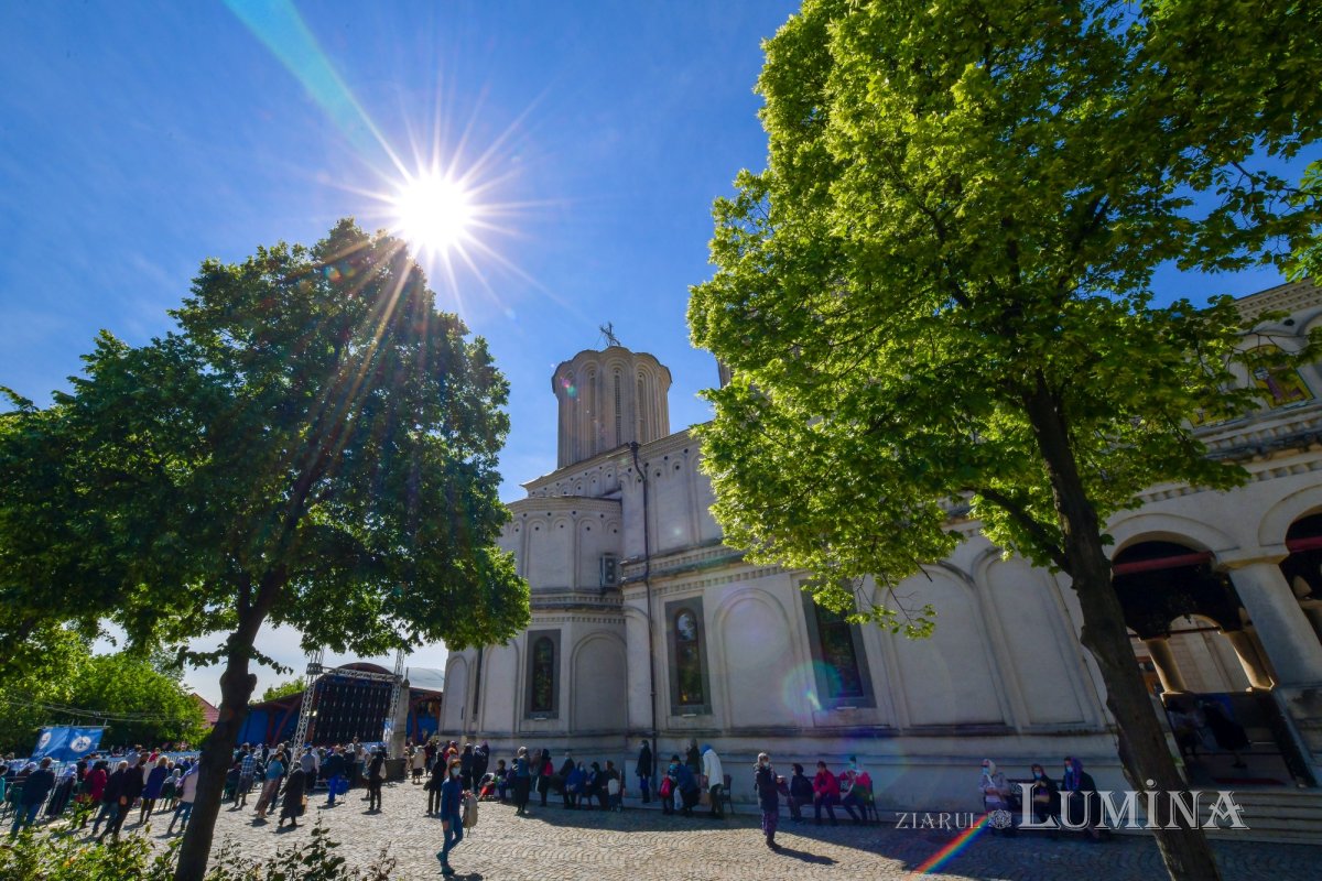 Hramul istoric al Catedralei Patriarhale din București 171699