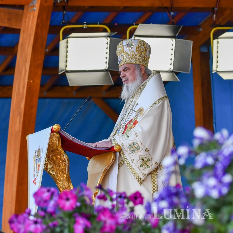 Hramul istoric al Catedralei Patriarhale din București 171702