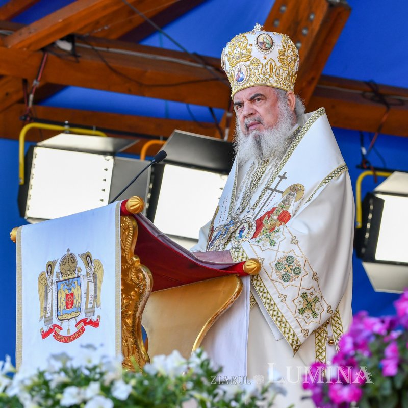 Hramul istoric al Catedralei Patriarhale din București 171704