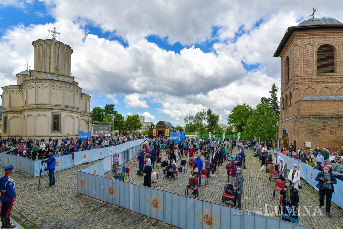 Hramul istoric al Catedralei Patriarhale din București 171707