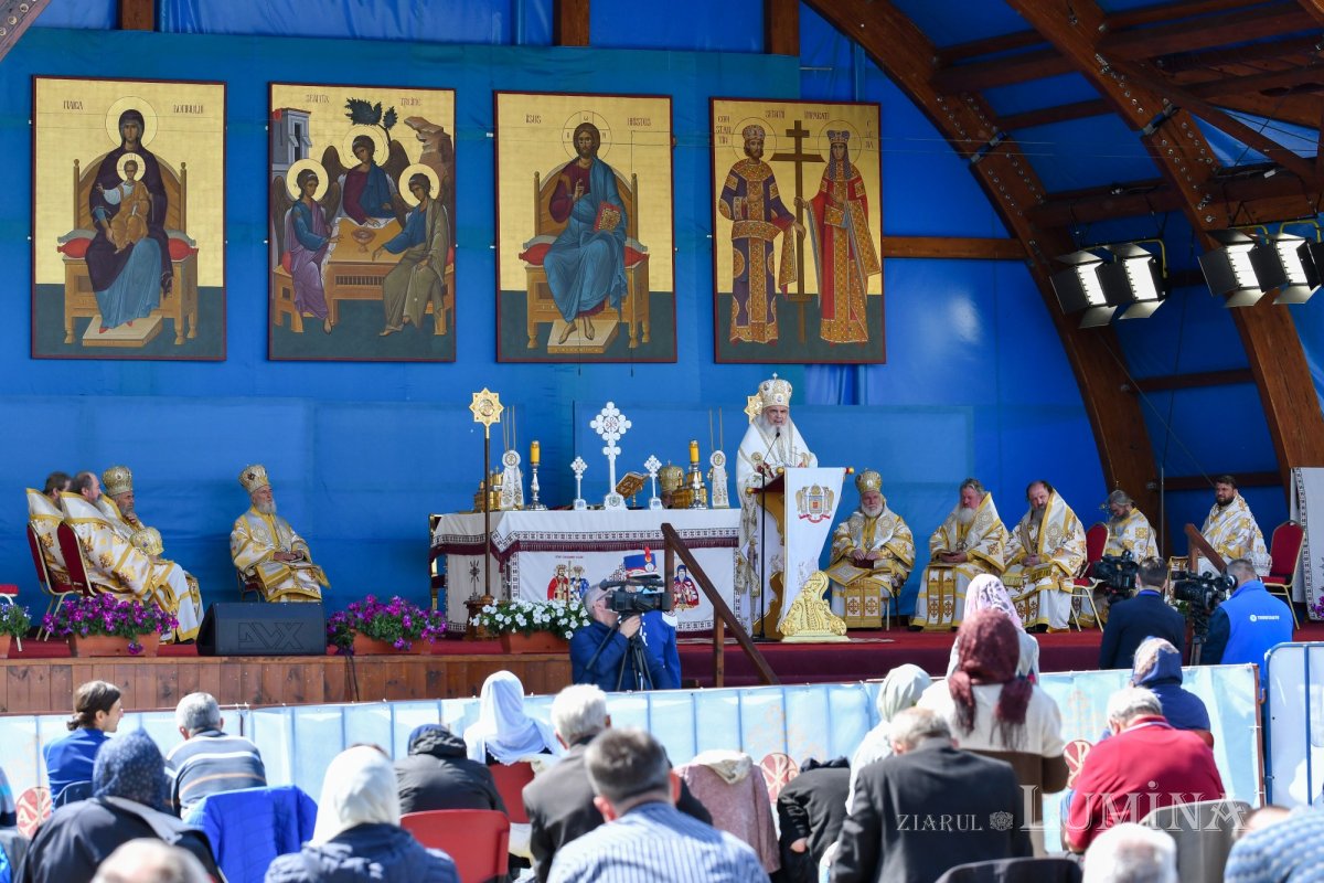 Hramul istoric al Catedralei Patriarhale din București 171709