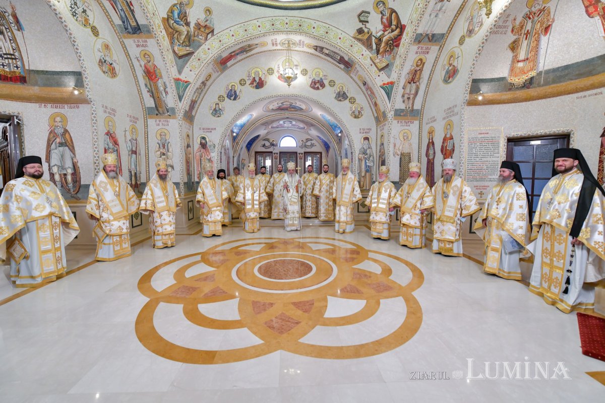 Hramul istoric al Catedralei Patriarhale din București 171724