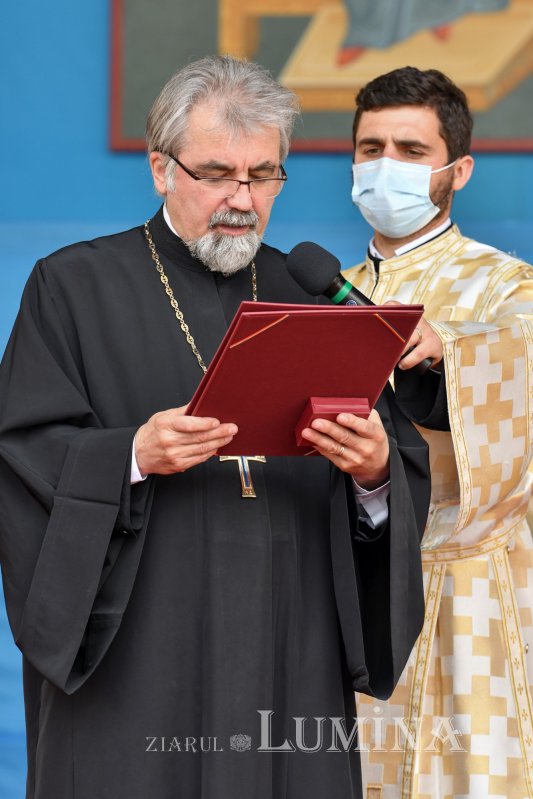 Hramul istoric al Catedralei Patriarhale din București 171728