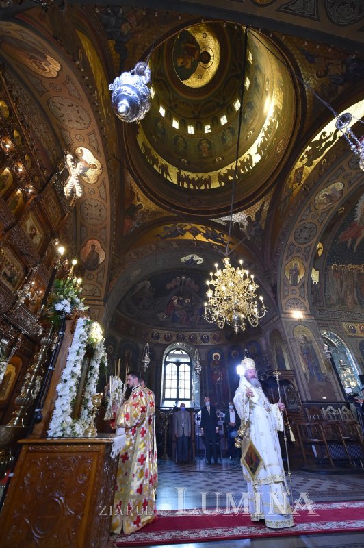 A fost sfințită pictura bisericii Parohiei Cărămidarii de Jos 171776