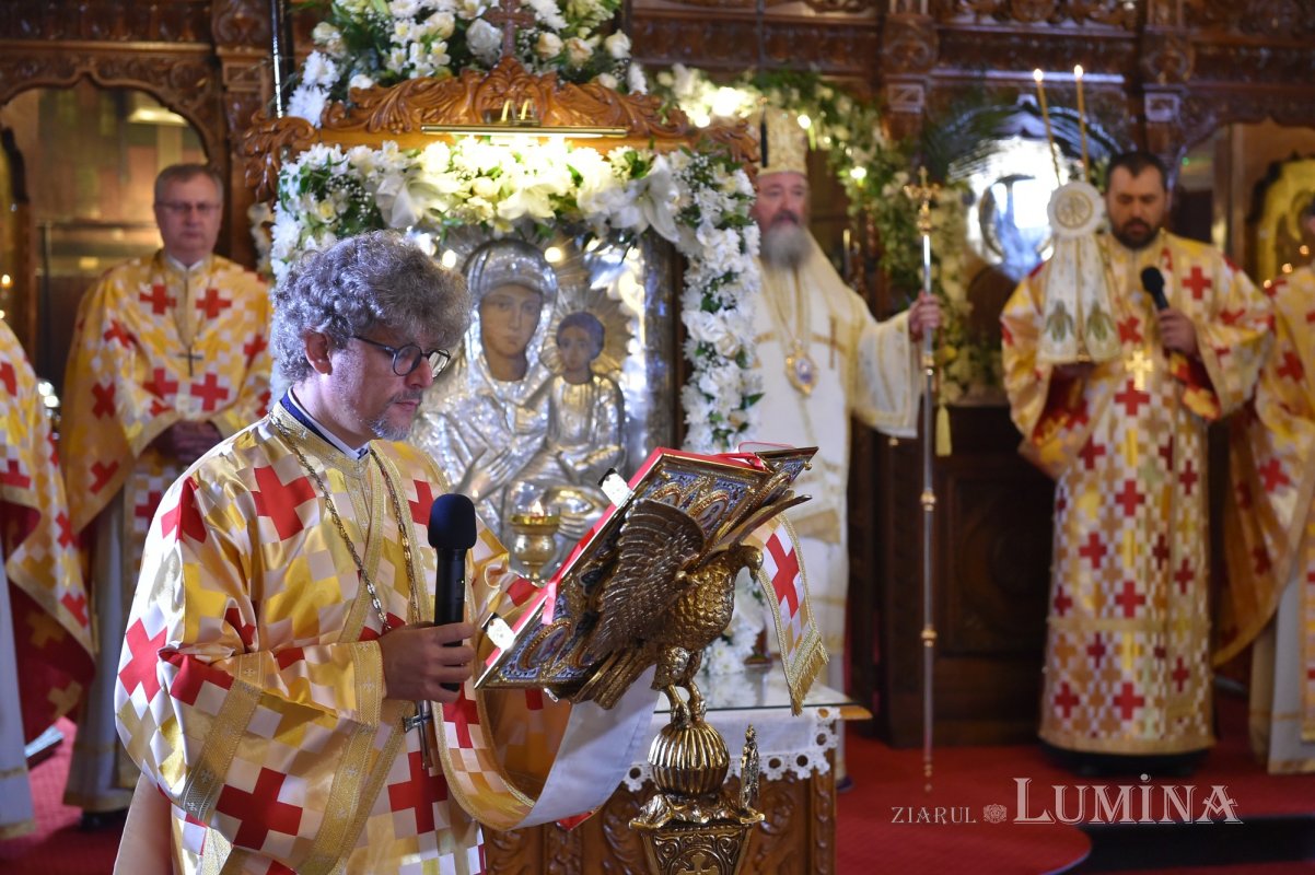 A fost sfințită pictura bisericii Parohiei Cărămidarii de Jos 171780