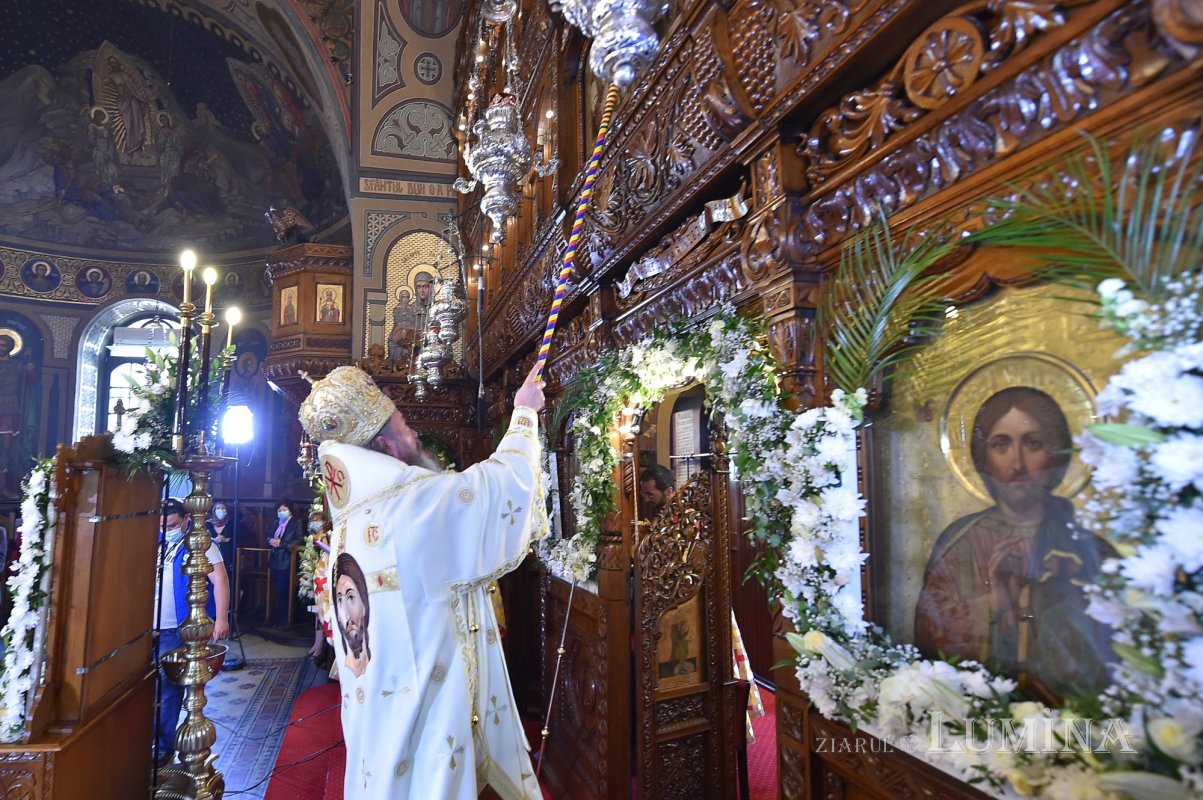 A fost sfințită pictura bisericii Parohiei Cărămidarii de Jos 171789